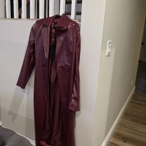 Elegant Burgundy Women's Coat